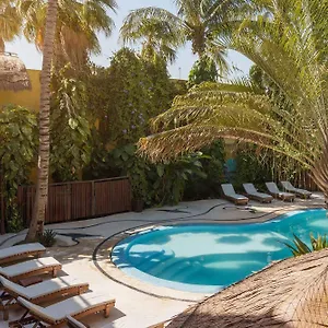 El Pueblito Hotel